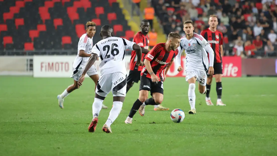 Gaziantep FK ile karşılaşan Beşiktaş 90+5'te şoku yaşadı