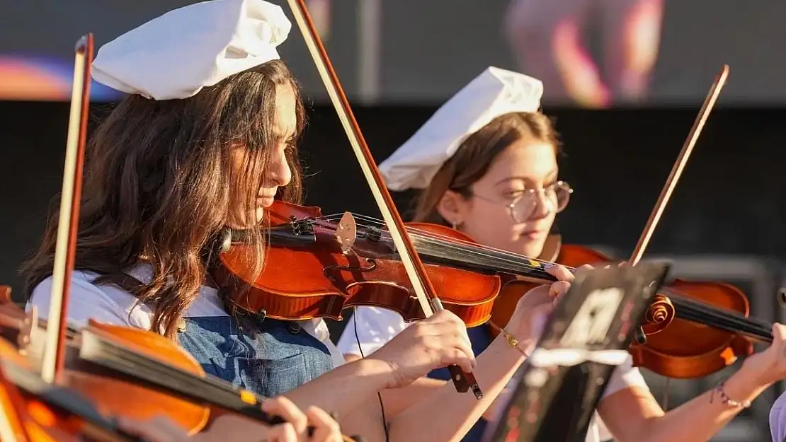 Gaziemir  Çocuk Orkestrası yeni müzisyenlerini arıyor