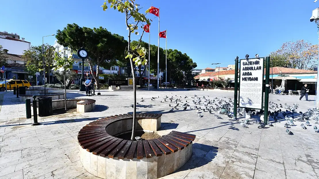 Gaziemir'in simgesi Abdullah Arda Meydanı yepyeni bir yüze kavuştu