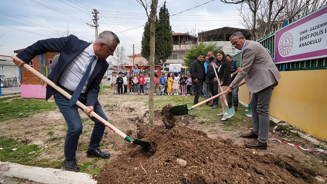 Gaziemir'de 170 fidan dikildi