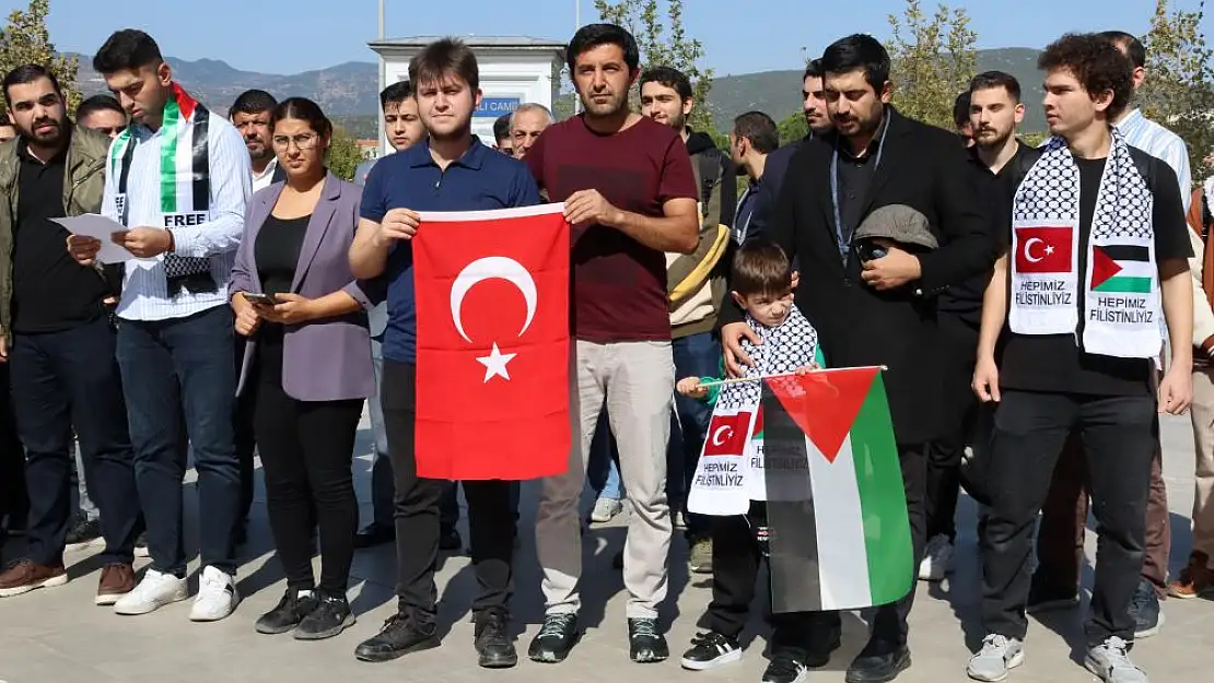 Gazze’ye yönelik saldırılar protesto edildi