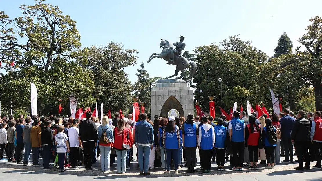 Gençlik haftası kutlamaları Samsun’da  törenle başladı