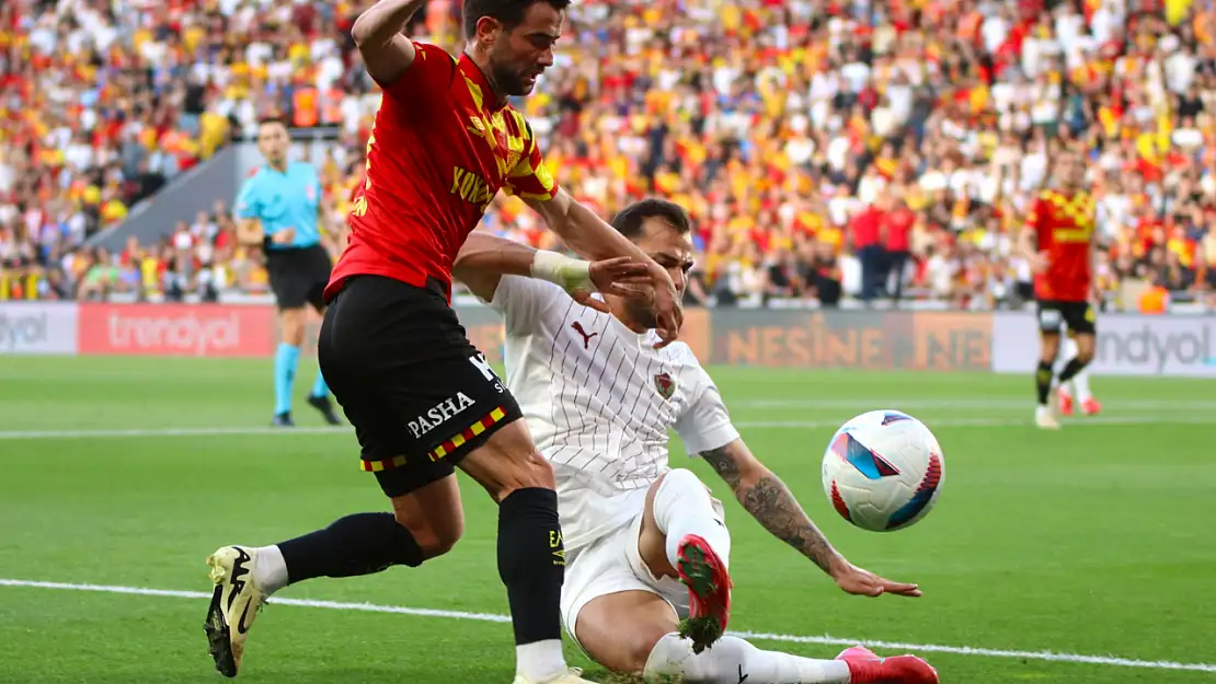 Göztepe opsiyonu kullandı, Ogün Bayrak'la bir sene daha uzattı
