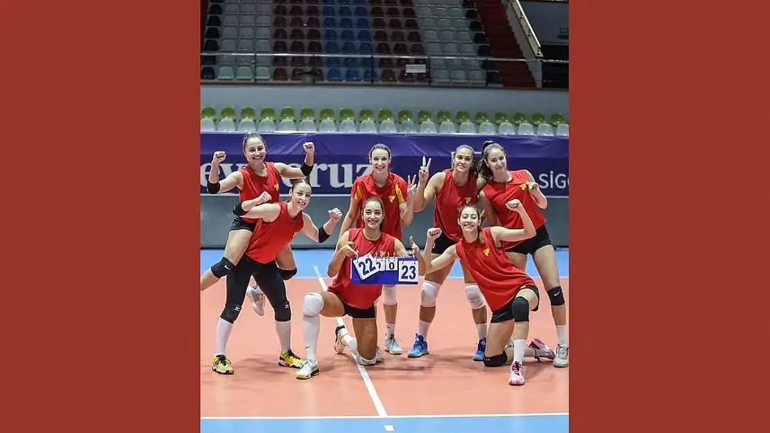 Göztepe Voleybol deplasman öncesi son antrenmanını yaptı