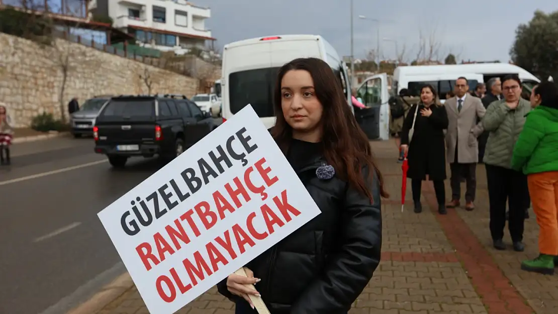 Güzelbahçe'de imar rantı protestosu | Kamu alanının satışına tepki