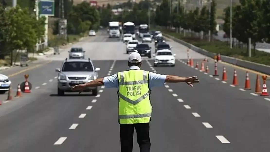 Hafta sonu bu yollar trafiğe kapatılacak…