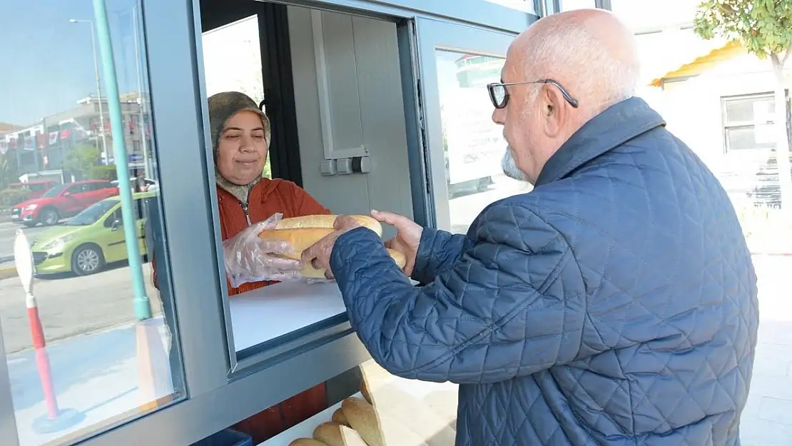 Halk ekmek Ayrancılar’da büyük rağbet gördü