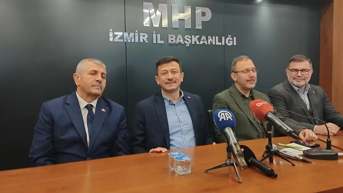 Hamza Dağ MHP İzmir İl Başkanlığı’nı ziyaret etti!