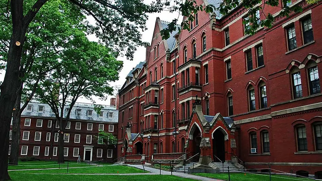 Harvard Üniversitesi'nin geçmişi