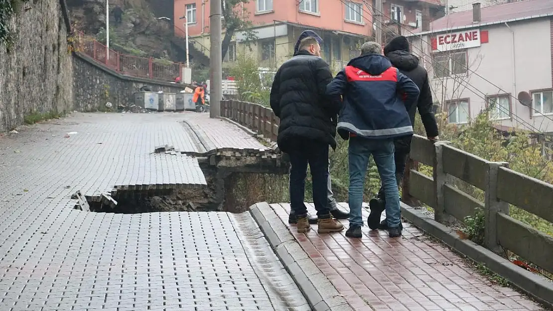 Hastane yolu çöktü… Tanı merkezi kapatıldı