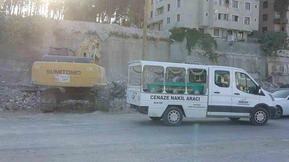 Hatay’da Depremin 215. gününde enkazdan ceset çıktı