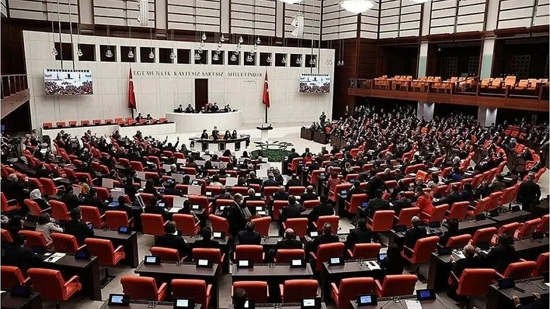 HEDEP ve MHP’li isimler arasında ‘Kürt böreği’ tartışması