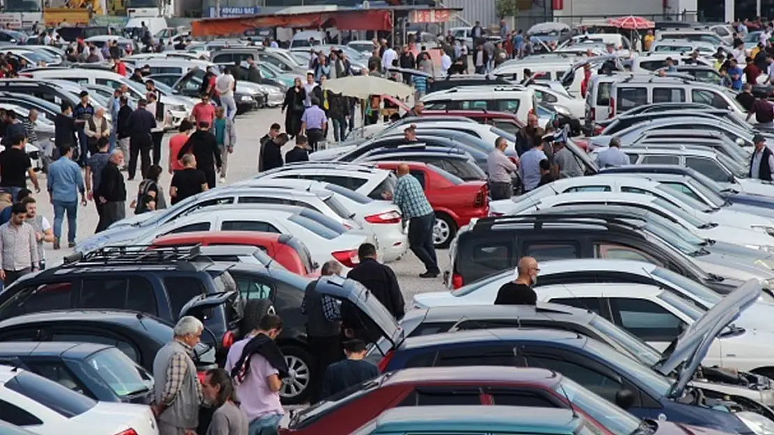 Hepsi ikinci el, hepsini Ziraat Bankası satıyor: Toyota, Volkswagen, Fiat, Renault, Audi marka otomobillerin ikinci el fiyatları listelendi