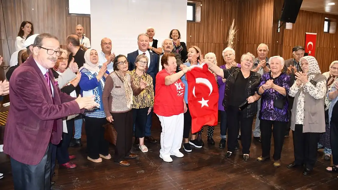 Huzurevi sakinlerine Atatürk konferansı