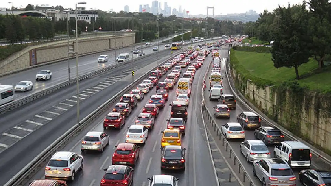 İçişleri Bakanlığı trafikte yeni dönemi başlatıyor! Makas atanlara ağır yaptırımlar geliyor