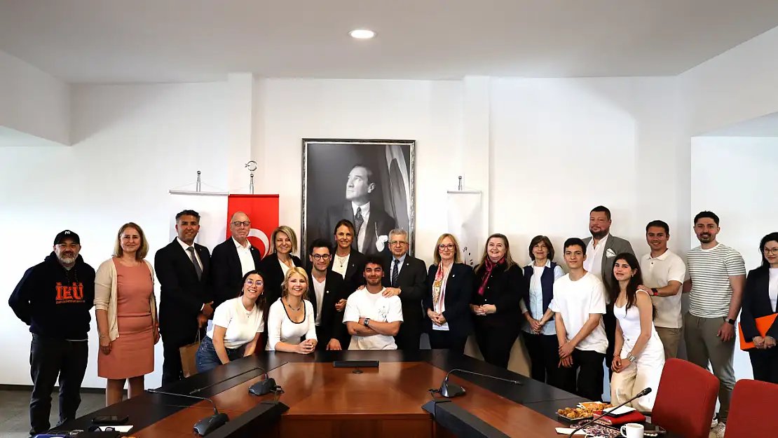 İEÜ ve Yelken Federasyonu el ele: Yapay zeka rüzgarı spora esti