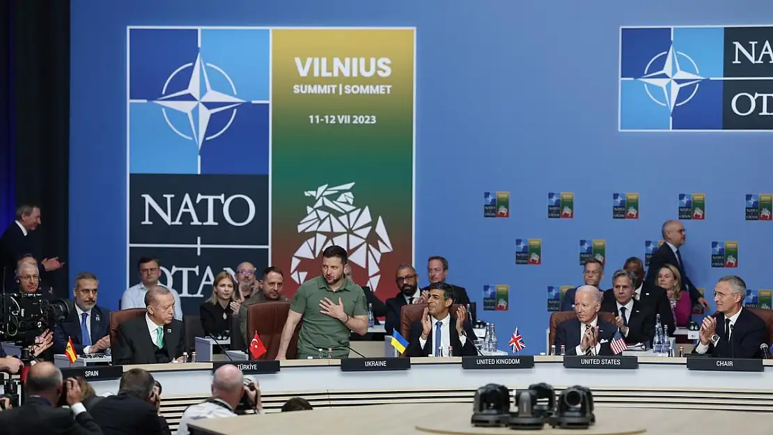 İlk kez NATO-Ukrayna Komisyonu  toplandı