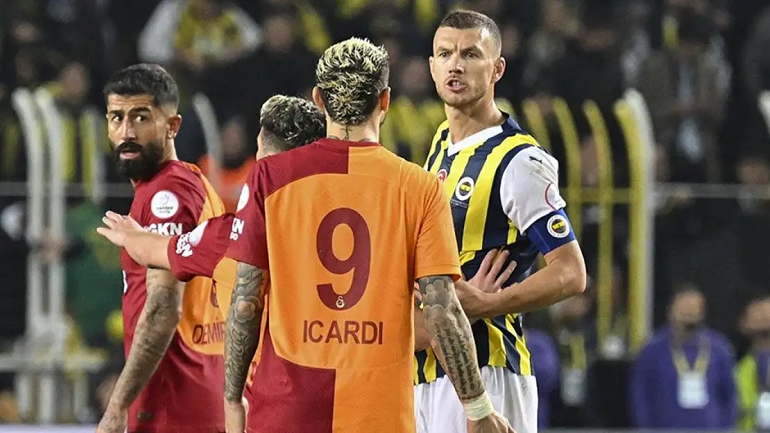 İlk yarı bitti:  Galatasaray: 0 - Fenerbahçe: 0