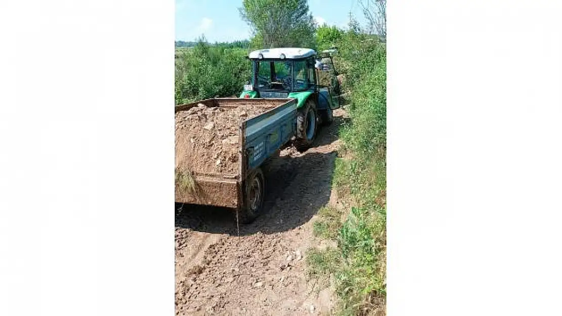 İmece usülü ile 3 kilometrelik yol açtılar