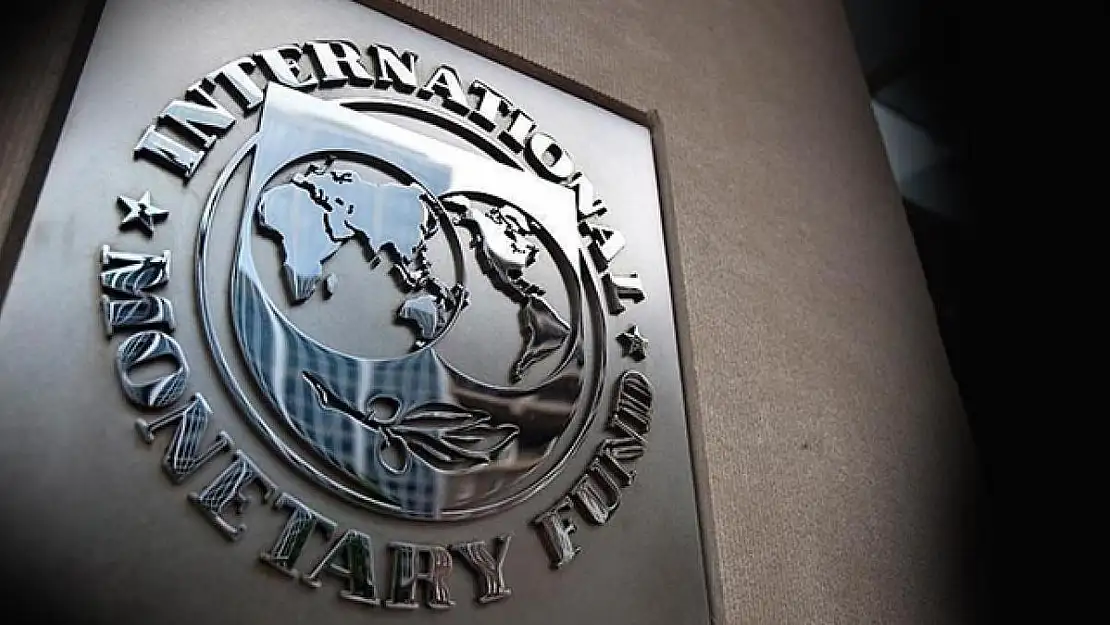 IMF, küresel ekonomik büyüme tahminini 3,2’ye yükseltti