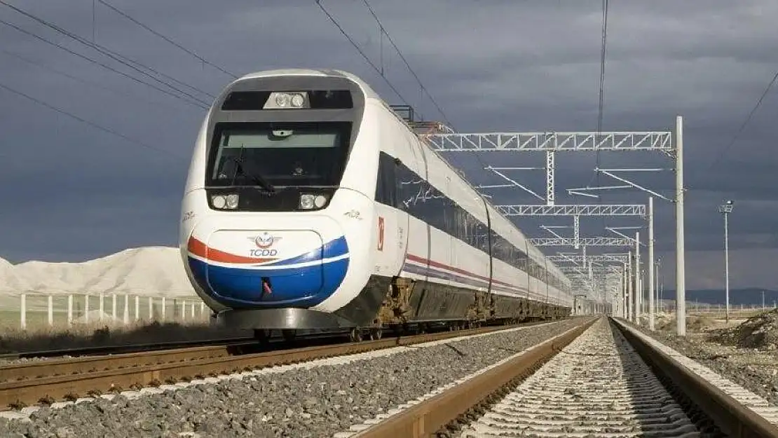 İngiltere'den Ankara-İzmir hızlı tren hattı için kredi