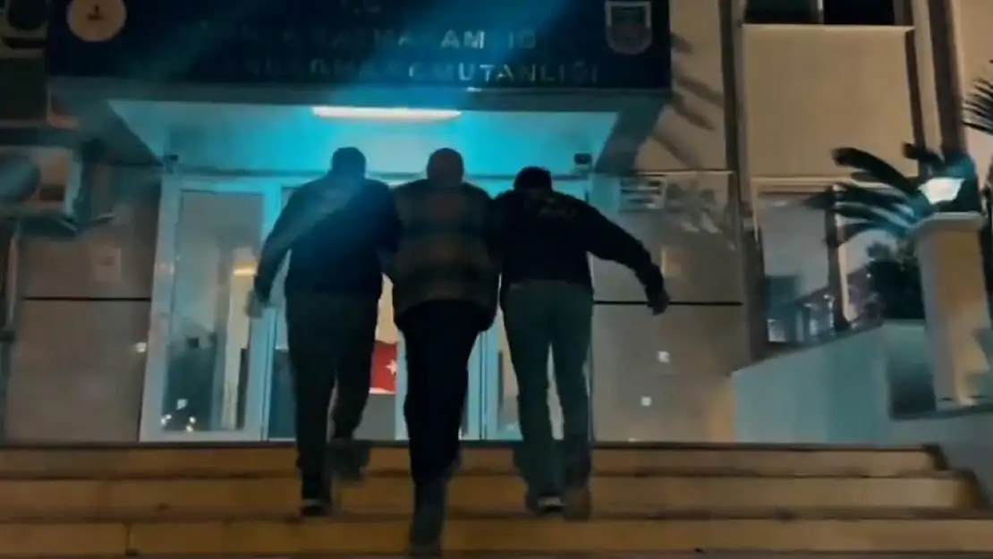 Interpol bültenleriyle aranıyorlardı: Türkiye'de yakalandılar