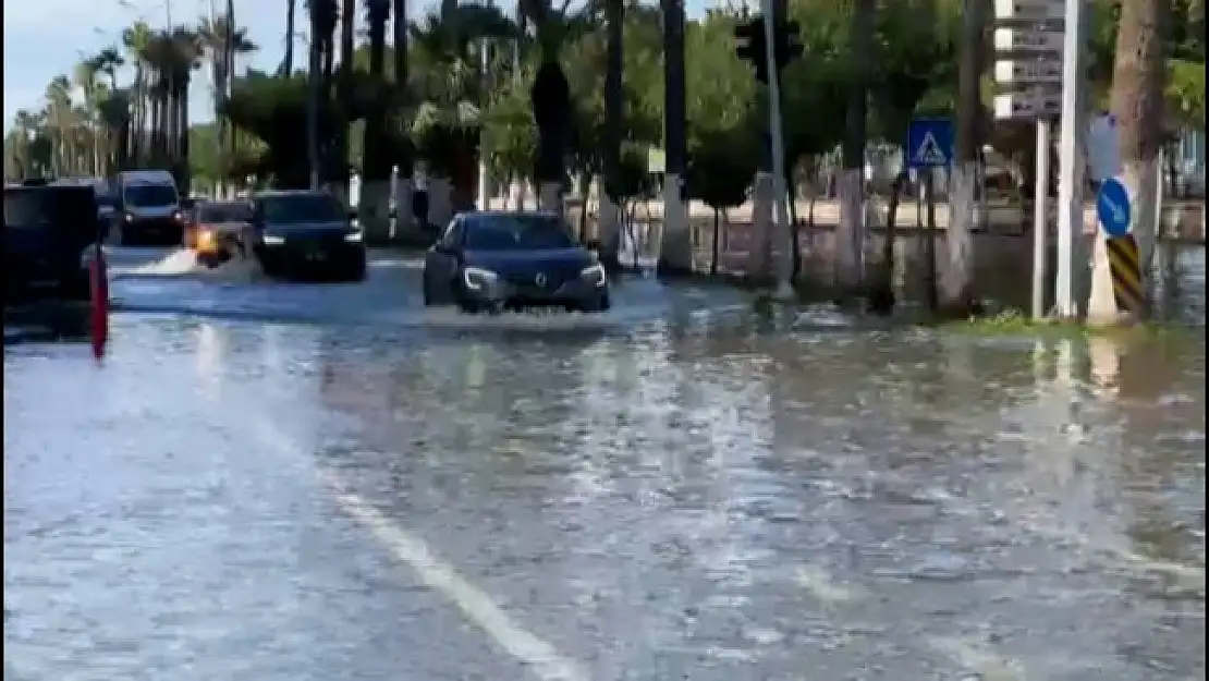 İskenderun’da depremin ardından deniz seviyesi yükseldi