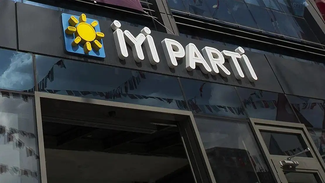 İYİ Parti’de kitlesel istifa gerçekleşti