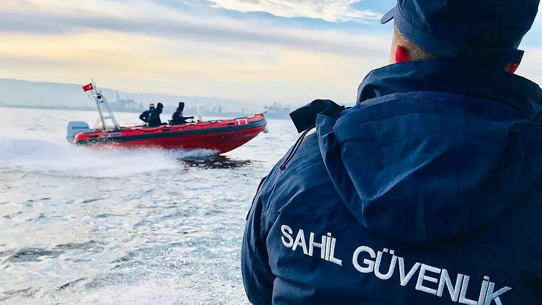 İzmir açıklarında göçmenler kurtarıldı