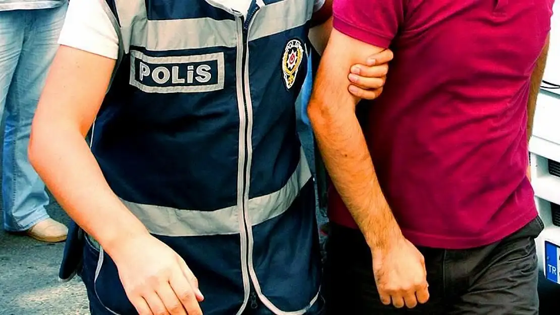 İzmir Buca'da polise saldırı