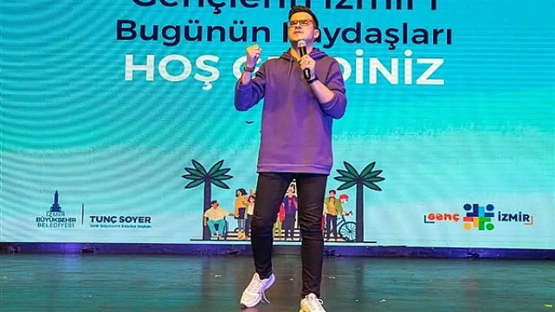 İzmir Büyükşehir Belediyesi'nden gençlere yapay zekâ eğitimi