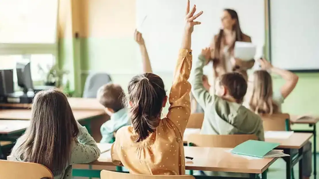İzmir'de 1. 2. 3. 4. 5. 6. 7. 8. sınıfa giden çocuğu olanlar dikkat: Milli Eğitim Bakanlığı duyurdu