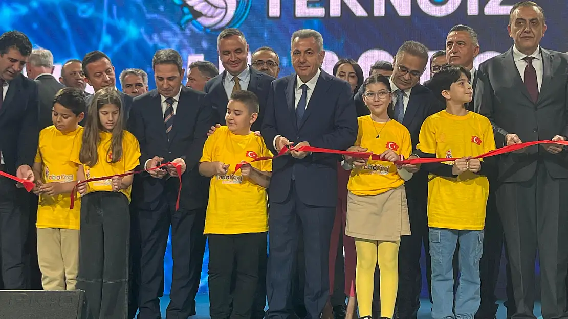 İzmir'de 2. ROBOKOD şenliğine büyük ilgi
