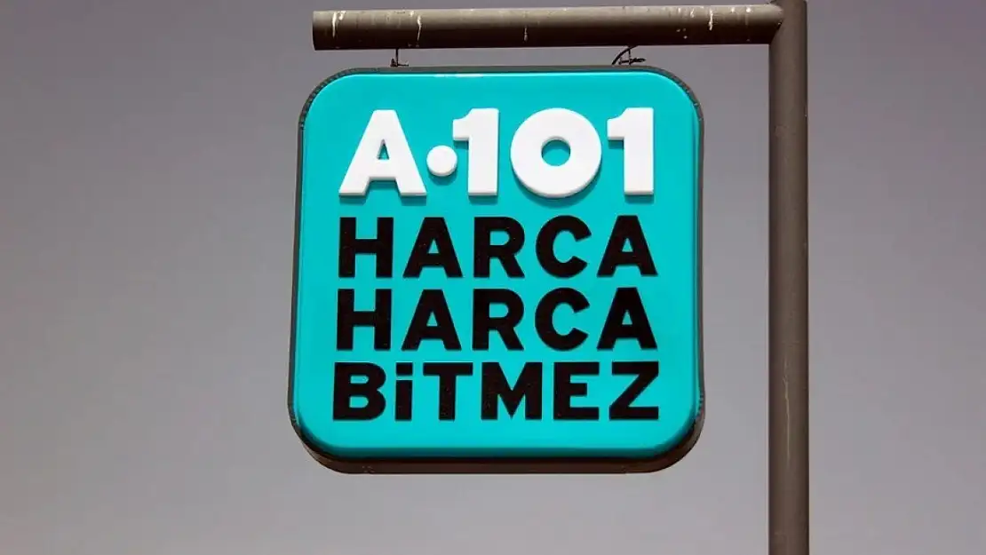 İzmir'de A101'e gidecekler rafları dikkatli incelesin | A101 16 Ocak aktüel kataloğunda neler var neler: Dik süpürge, blender seti, benzinli motosiklet, lazer epilasyon aleti...