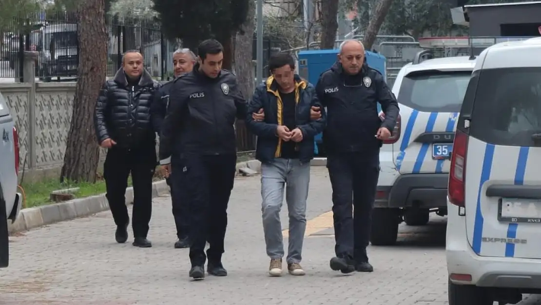 İzmir'de akıl almaz hırsızlık yöntemi: İBAN diyerek marketi soydu!