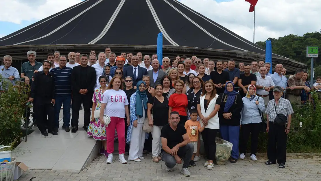 İzmir'de Aydınlılar kahvaltıda bir araya geldi