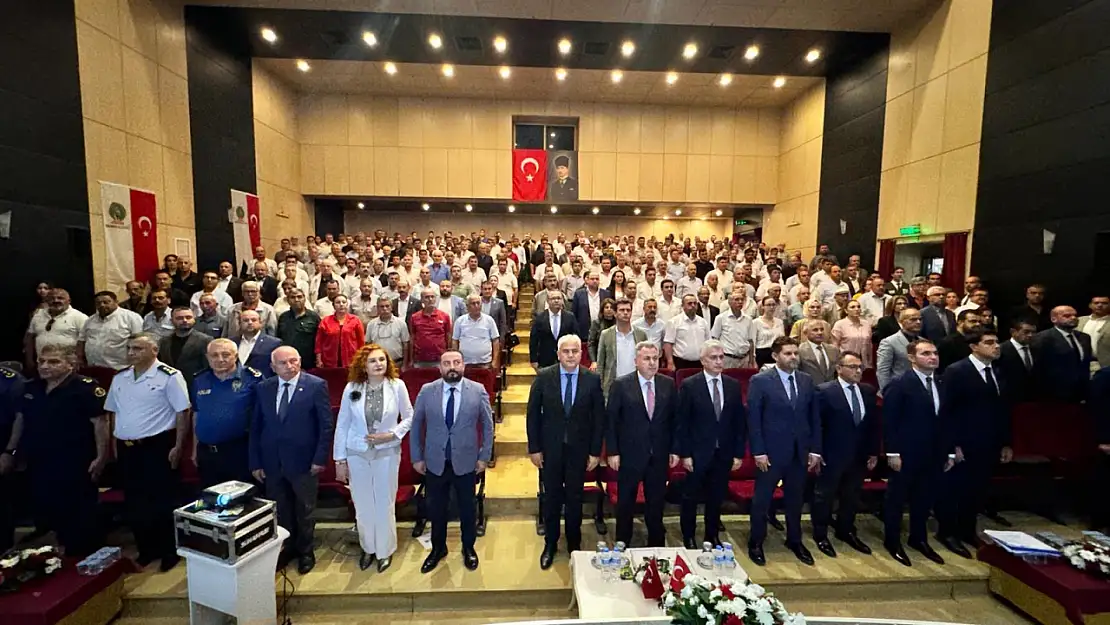 İzmir' de bağımlılıkla mücadele için muhtarlarla dayanışma 