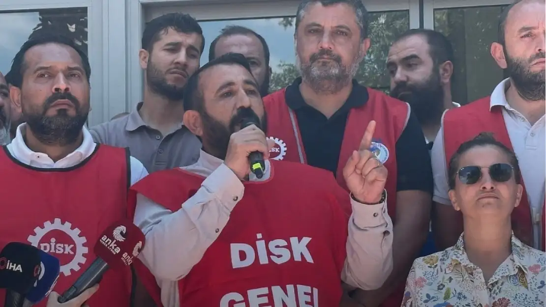 İzmir'de belediye işçilerinin grevi 4. gününde: 'Ya onlar pes edecek ya biz'