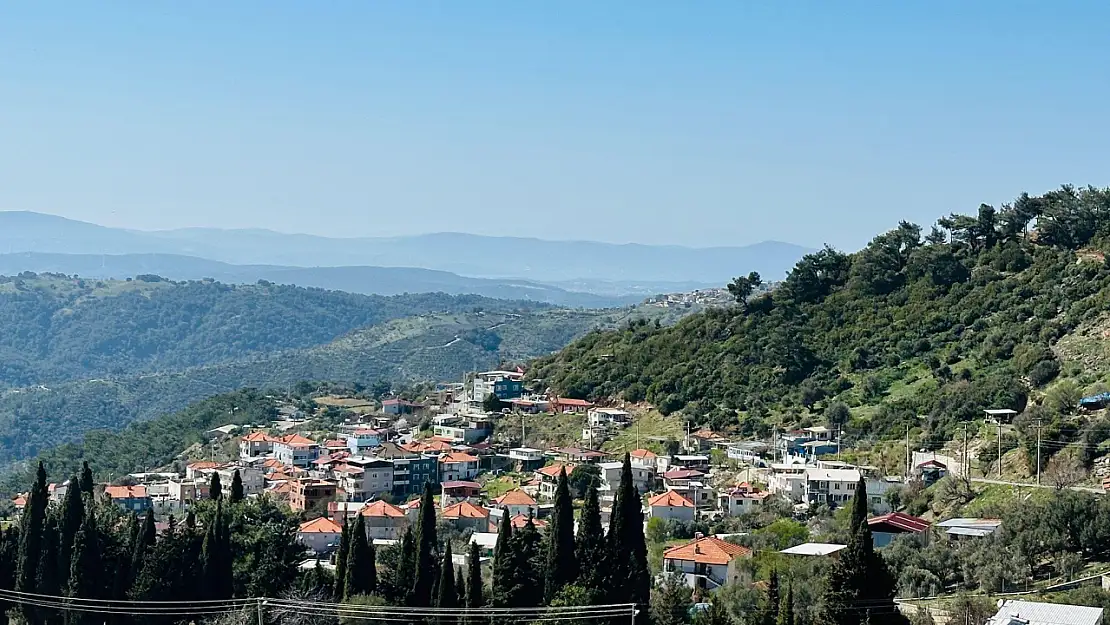 Taş evleri, üzüm bağları ve çam ormanlarıyla Karabağlar'dan sadece 15 dakika mesafede: Ruhunuzu orada bırakmak isteyeceksiniz!