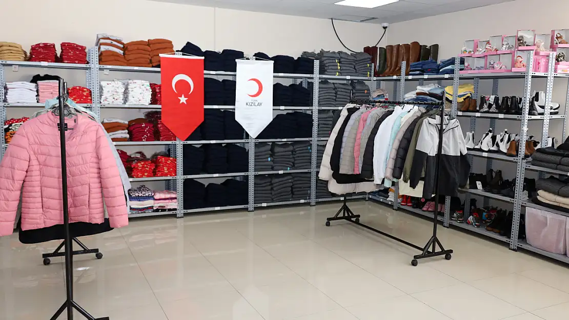 İzmir'de Cezaevine dayanışma eli