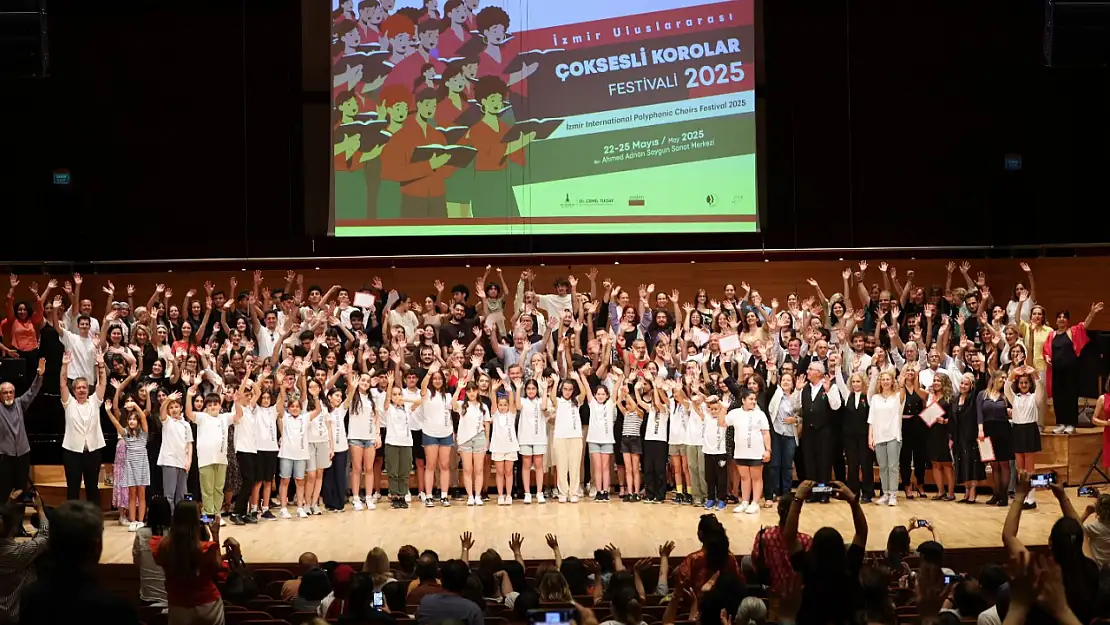 İzmir'de çok ses, tek yürek: Korolar Festivali coşkuyla sona erdi