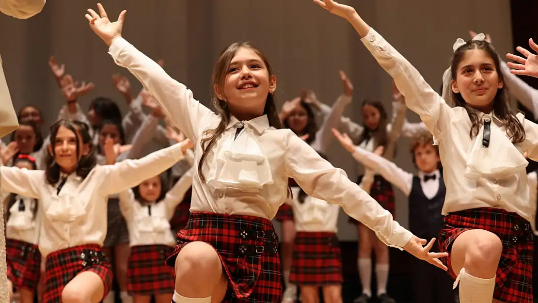 İzmir'de çok sesli festival başladı