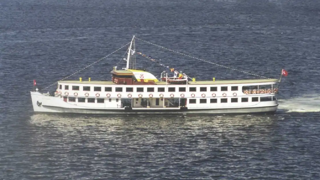 İzmir'de denizin ortasında davet verin! İşte kiralanabilir gemilerin listesi ve ücretleri