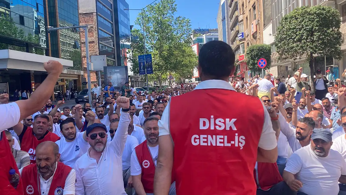 İzmir'de grev 6. gününde: TİS için taraflar yeniden masada