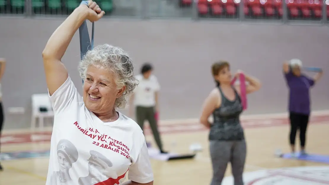 İzmir'de Karşıyakalılar güne sporla başlıyor