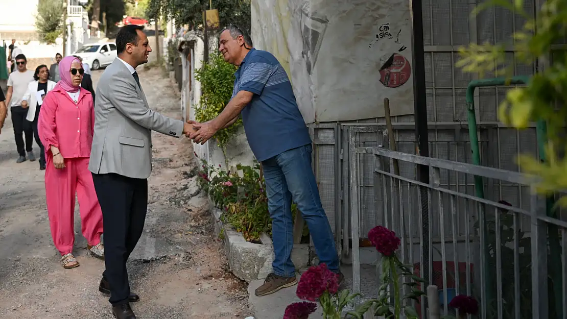 İzmir'de Kızılay Mahallesi'nde asfalt çalışmaları başladı