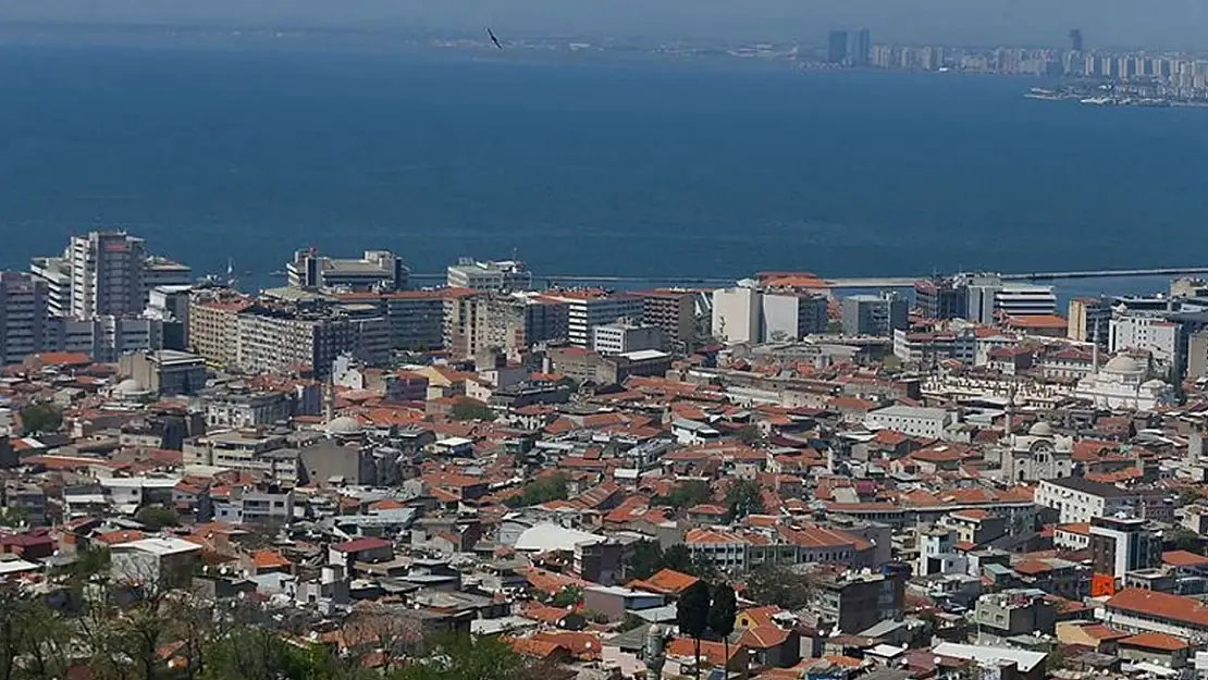 İzmir'de nefes alan herkesi ilgilendiriyor: Karşıyaka, Bornova, Menemen, Kemalpaşa, Konak, Karabağlar'da havanın kalitesi açıklandı