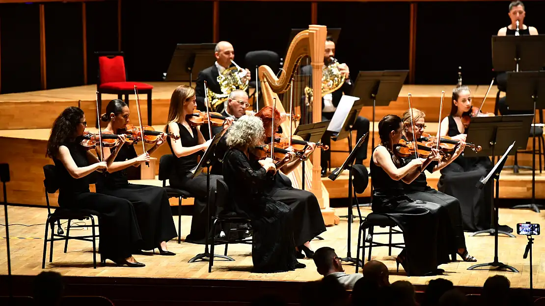 İzmir'de o konser gözleri doldurdu