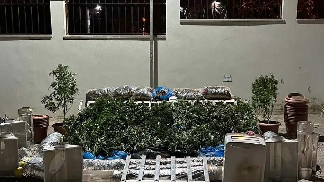 İzmir'de uyuşturucu evi baskını: İmalathane kokudan tespit edildi!