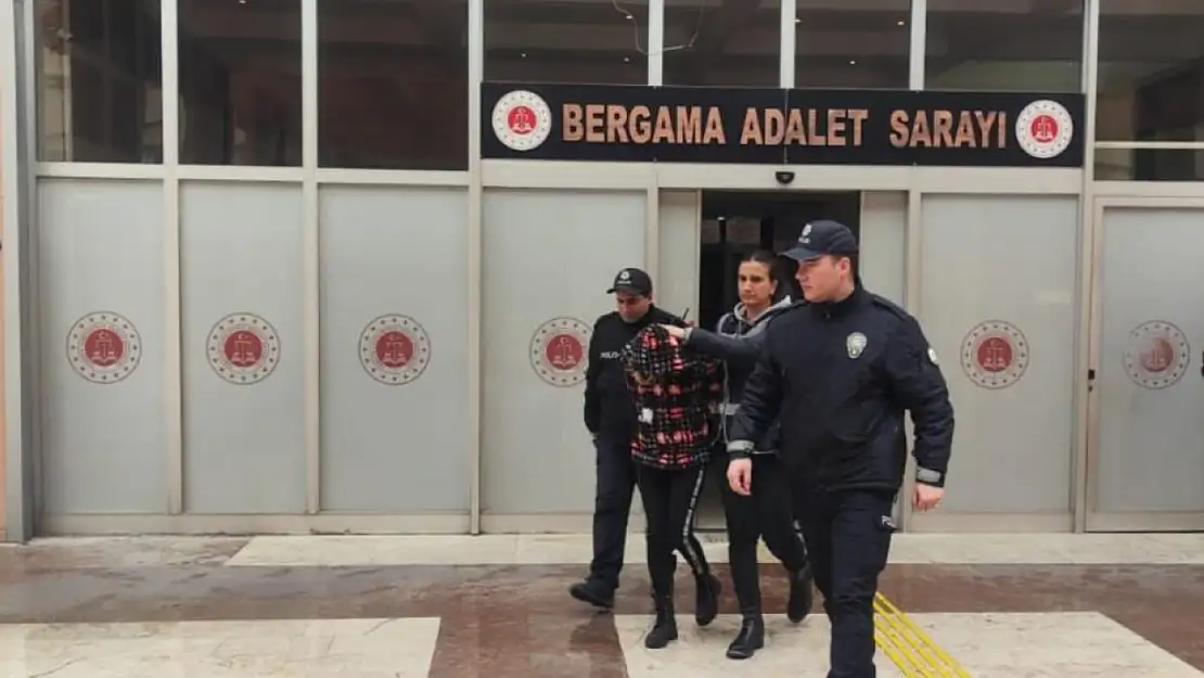 İzmir'de uyuşturucu operasyonu: Zehir taciri çift suçüstü yakalandı